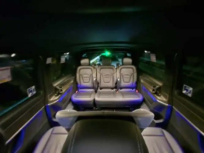 Taxi Van Premium Asientos de Mercedes V250D V-Class