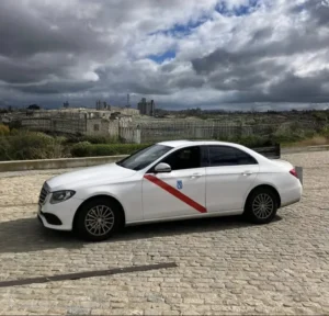 Taxi Van Premium Traslados en Mercedes Benz E Class