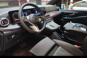 Taxi Van Premium Zona del conductor en Mercedes V250D V Class